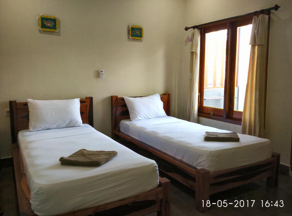 Chika House Villa Gili Trawangan Exterior photo
