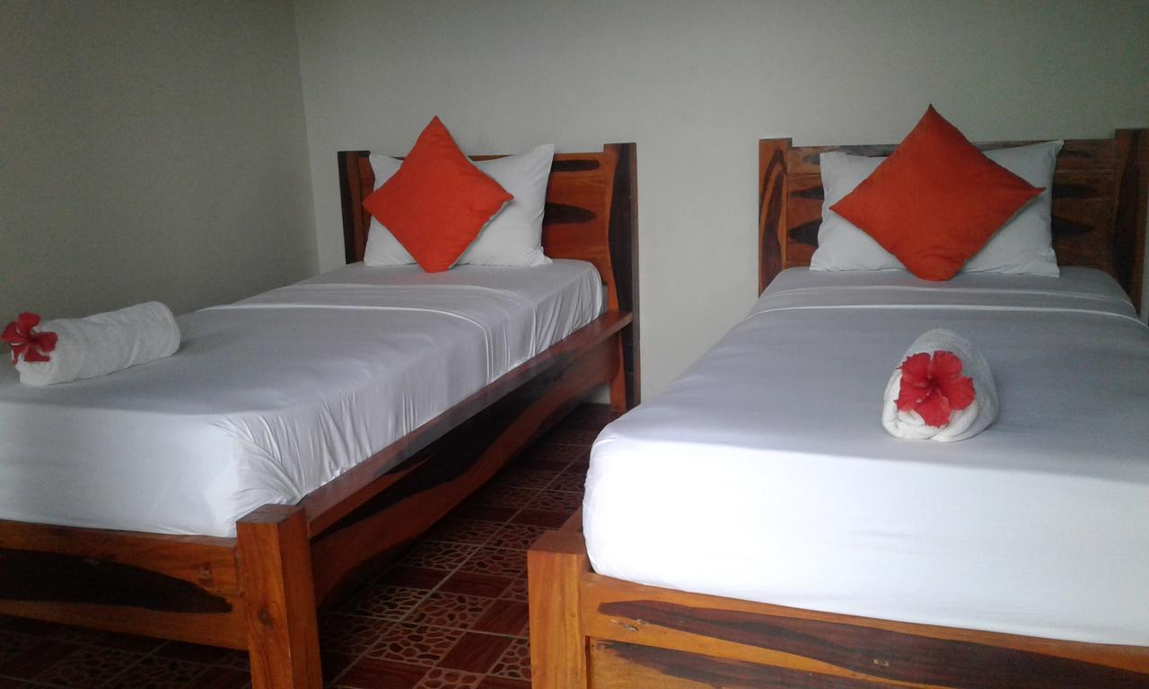 Chika House Villa Gili Trawangan Exterior photo